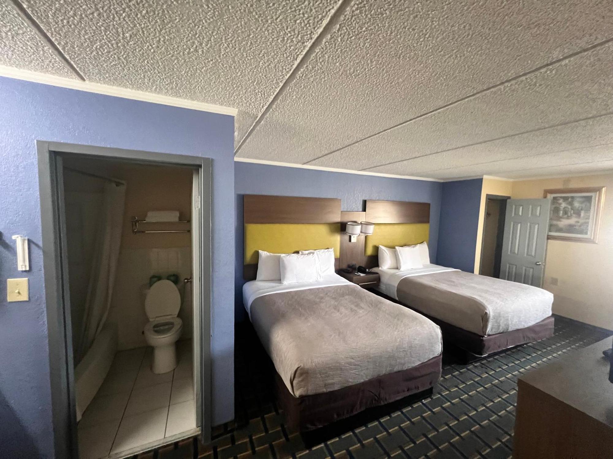 Quality Inn & Suites Near Six Flags East アトランタ エクステリア 写真